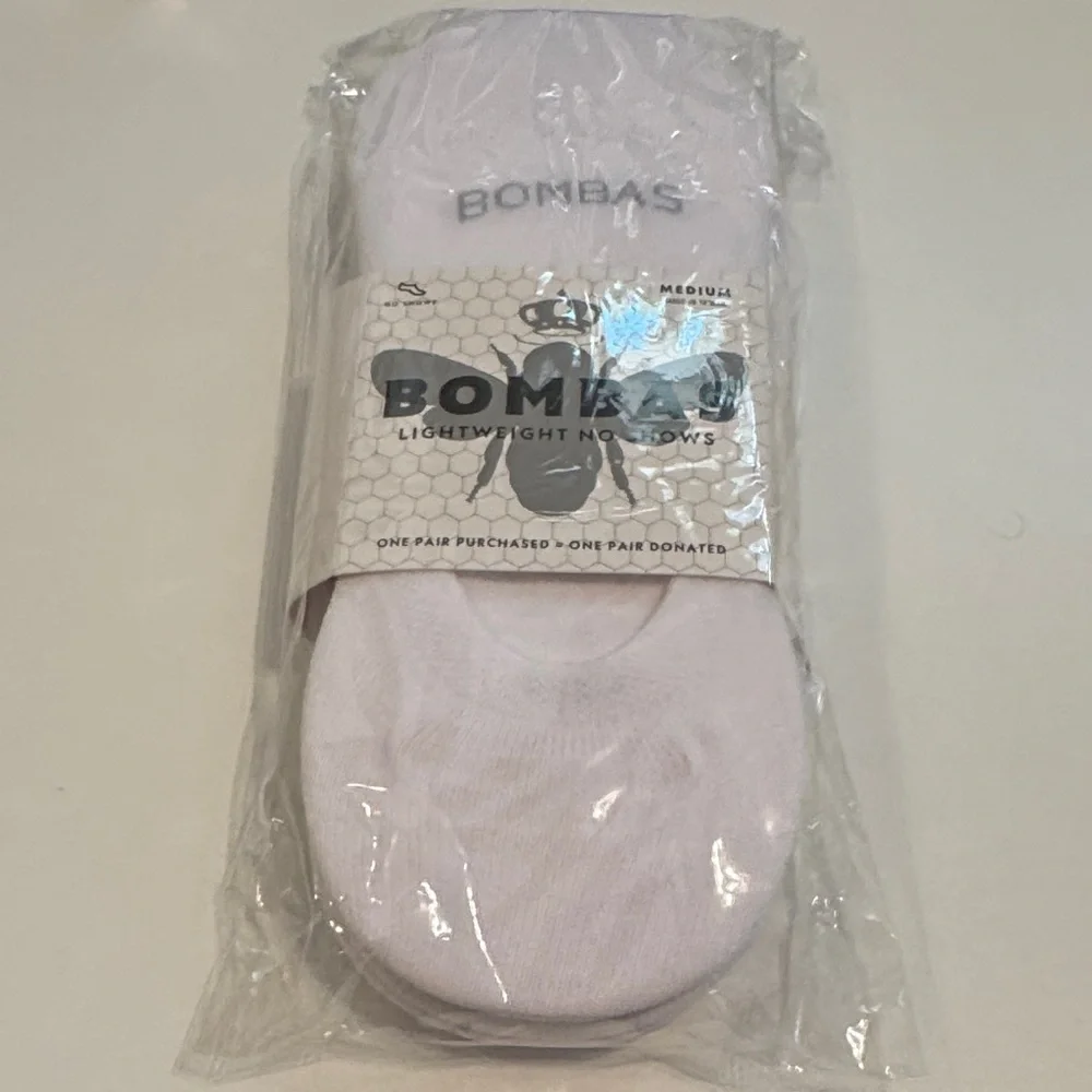 Bombas NWT women’s 4 pack medium no show socks color: white